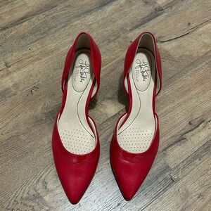Life Stride Flex red heals
